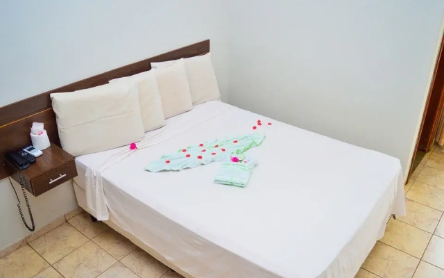 Victor Hotel