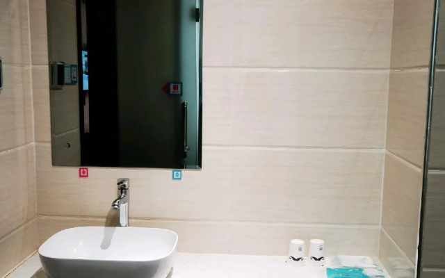 Pai Hotel Dengfeng Songshan Shaolin Temple Chonggao Road