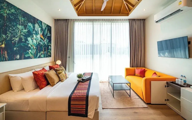 Teak 5BR Pool Villa Bang Tao + Airport Shuttle