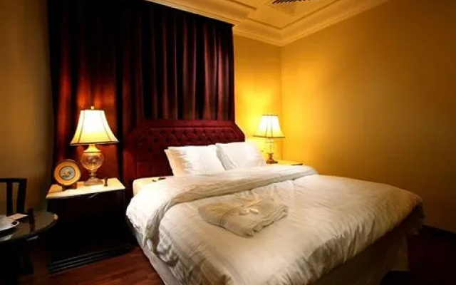 The Palace Suites