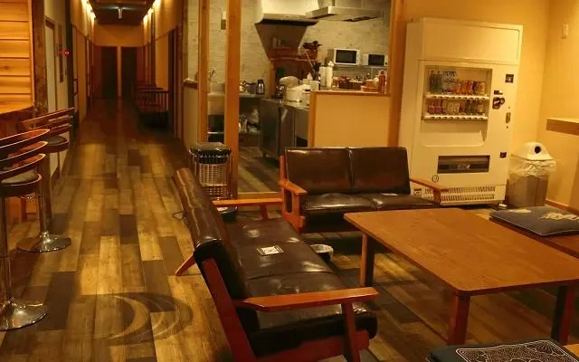 HOSTEL Co-EDO