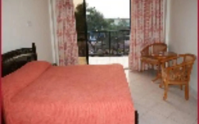 Moti Pearl Hotel