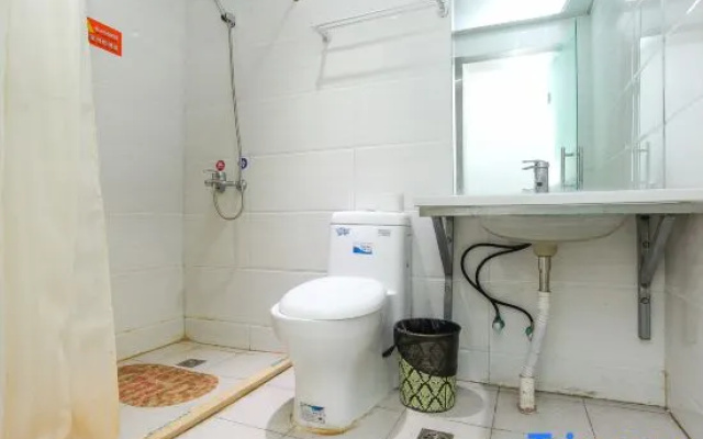 Yiyuan Holiday Hotel