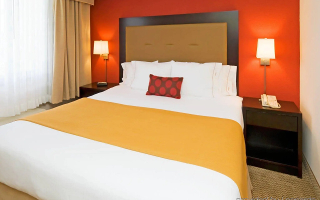 Holiday Inn Express & Suites Kendall East Miami by IHG