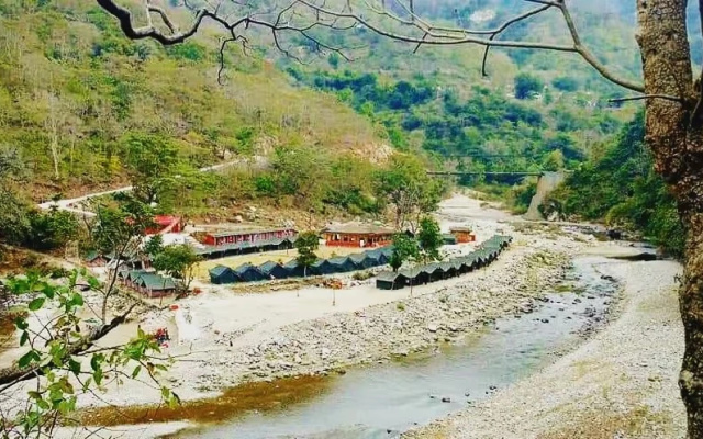 Hideaway By Bull Adventure Camp