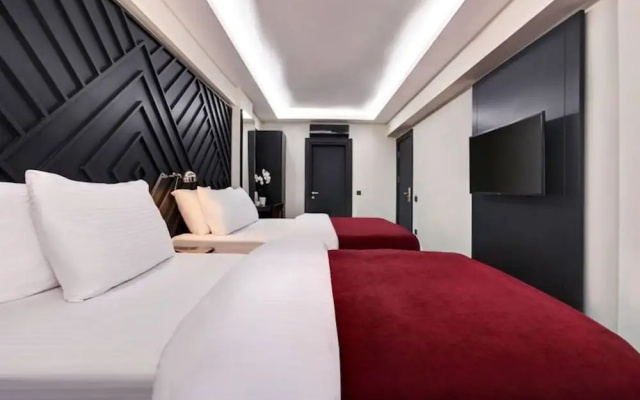 Room-luxury Triple Room in Istanbul
