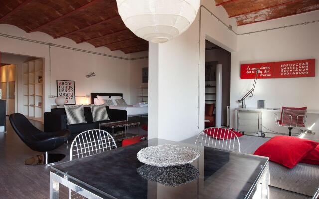 Отель Enjoybcn Coliseum Apartments Испания, Барселона - отзывы, цены и фото номеров - забронировать отель Enjoybcn Coliseum Apartments онлайн комната для гостей