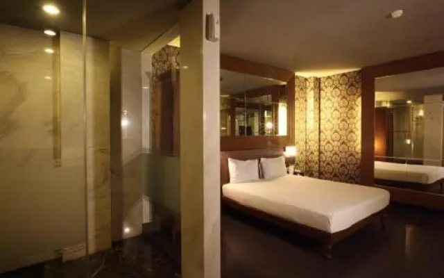 Illigals Hotel