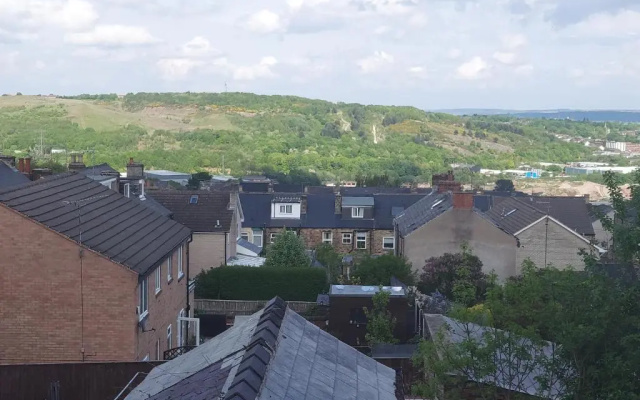 Hilltop Place Suites Flat Above 250