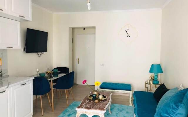 Отель Choose Balkans Apartments Албания, Тирана - отзывы, цены и фото номеров - забронировать отель Choose Balkans Apartments онлайн комната для гостей
