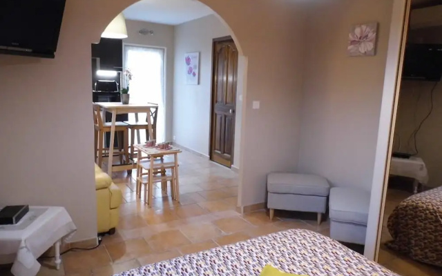 Studios Villa Eden