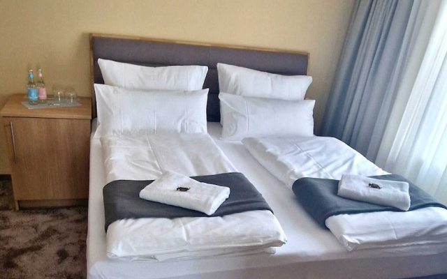 Hotel Rhin Inn