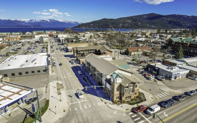 Sandpoint Hotel & Suites Downtown