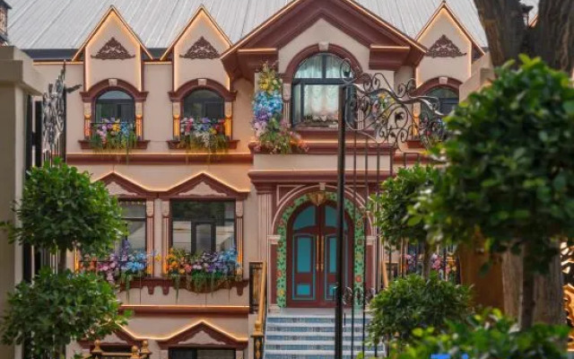 Heman · Rosemeadow Secret Manor Homestay (Liuxing Street Branch)