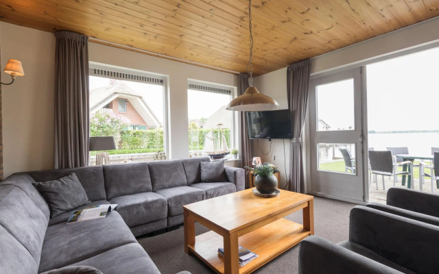 Rustic-chic Villa With Thatched Roof