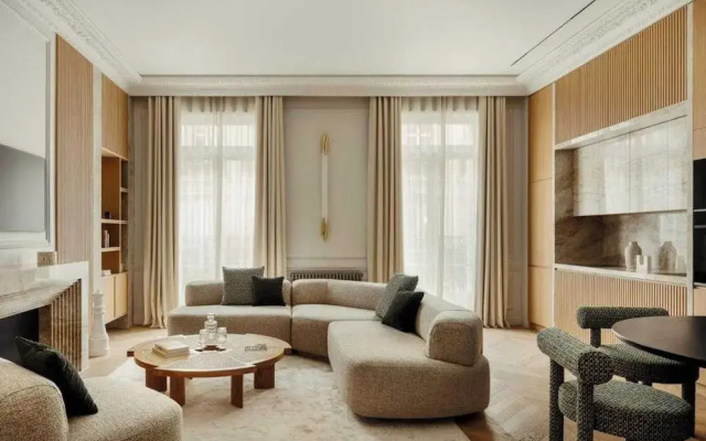 Luxurious & Newly Refurbished Apartment - Champs Elysees