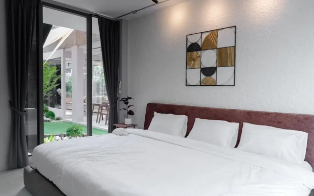Taradol Premium Pool Villa