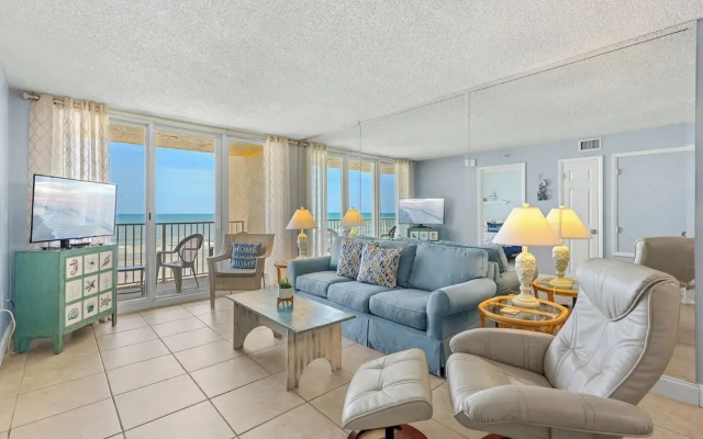 Oceania Beach Club 503