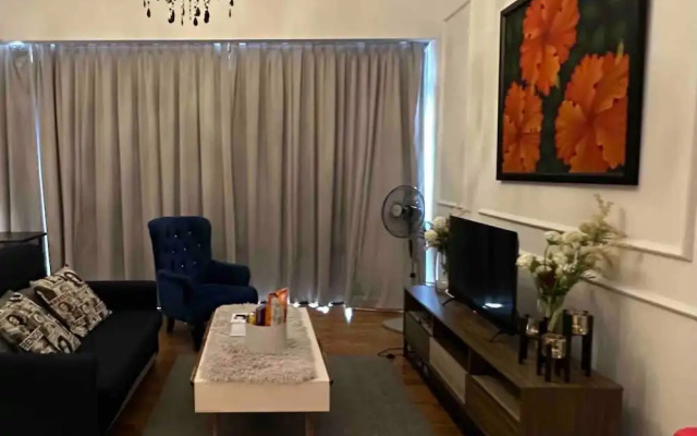 Luxurious Condo in Heart of Kuala Lumpur With Rooftop Garden