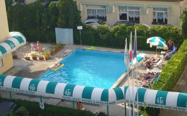 Hotel  Maxi E Mini Heron