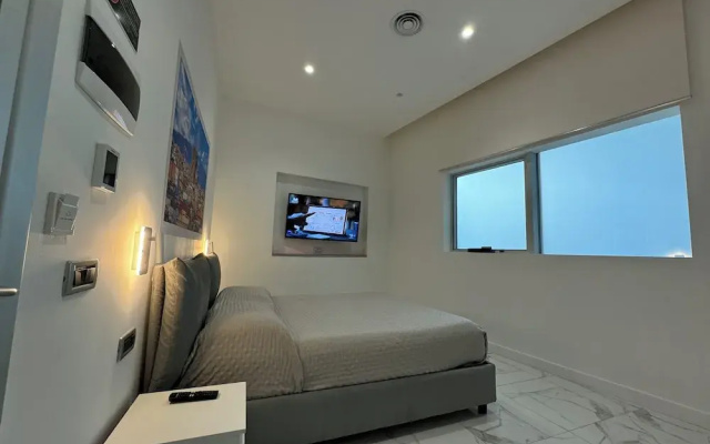B&B Center City