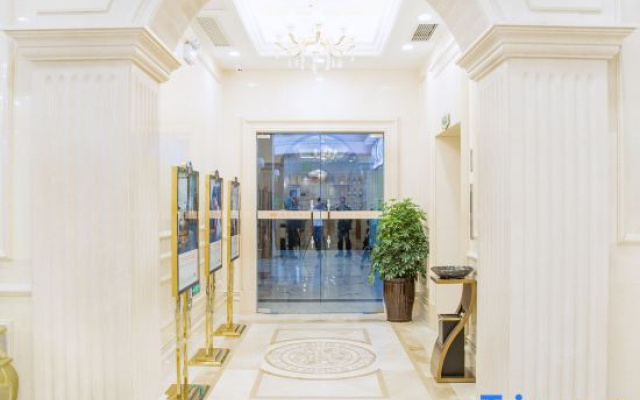 Vienna Hotel (Jishou Qianzhou Ancient City Branch)