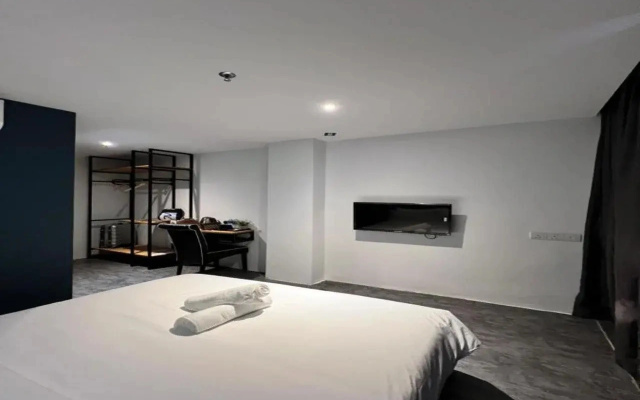 Swing & Pillows @ CIQ Johor Bahru