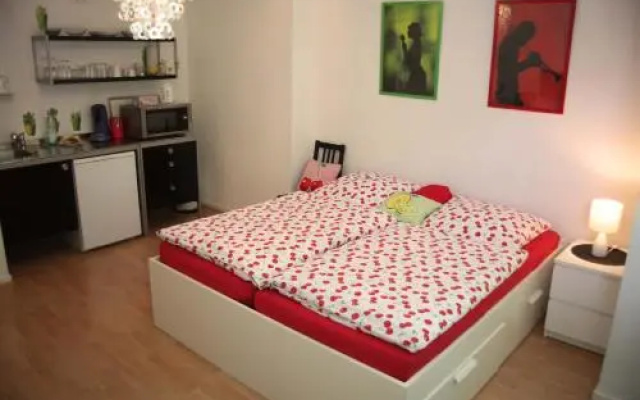 Apartment Bett am Rhein