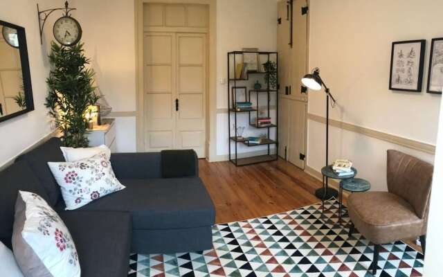 Отель Charming flat at great location Лиссабон комната для гостей