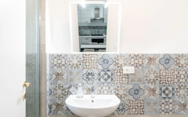 Bari Station Classic Apartment by Wonderful Italy