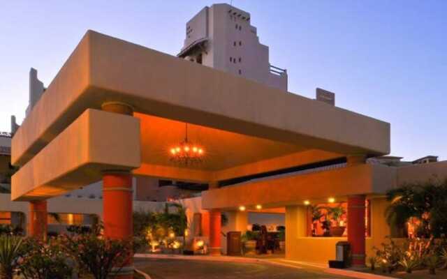 Отель Best Marina&pool View Luxe JR Suite IN Cabo Золотая зона Марина вид на фасад