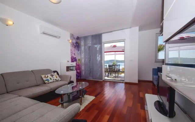 Apartment Rogoznica