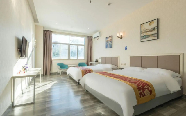 Deyuanchun Hotel