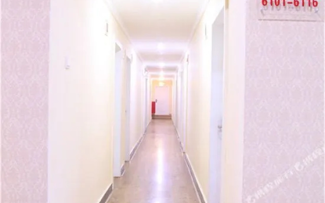 City 118 Chain Hotel