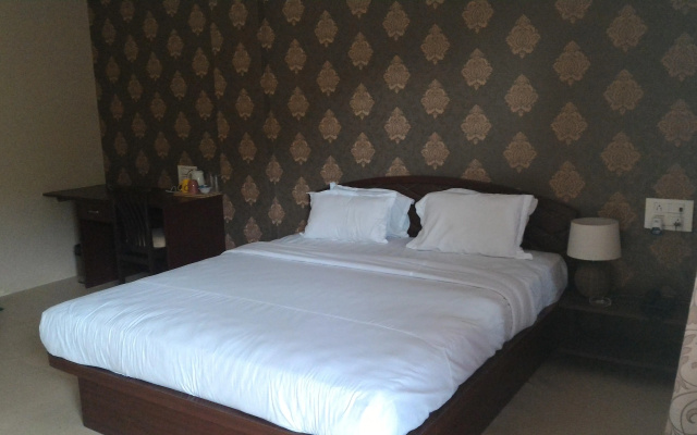 Hiranya Resorts