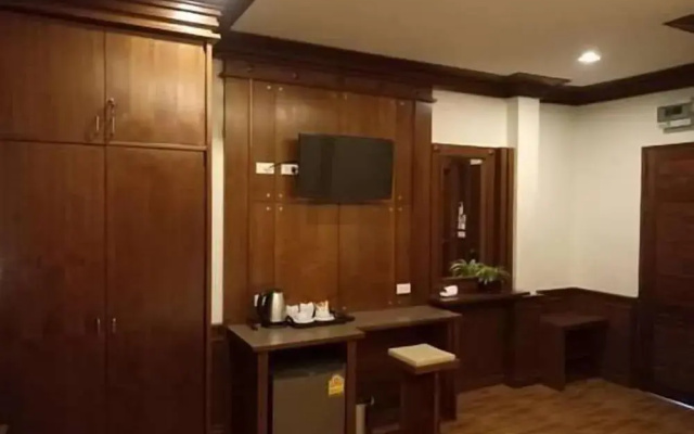 Lanta White's House