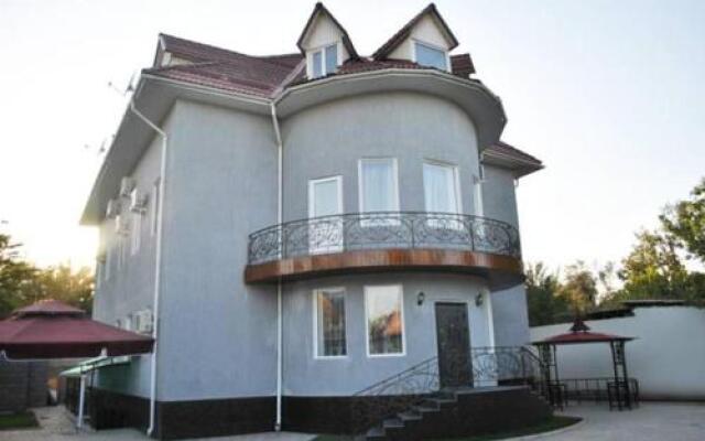 Отель Кербен Палас Бишкек Кыргызстан, Бишкек - отзывы, цены и фото номеров - забронировать отель Кербен Палас Бишкек онлайн вид на фасад