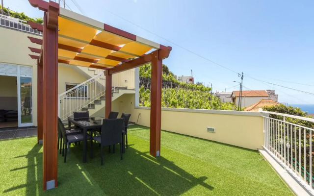 Casa Agrela by Rent2U, Lda