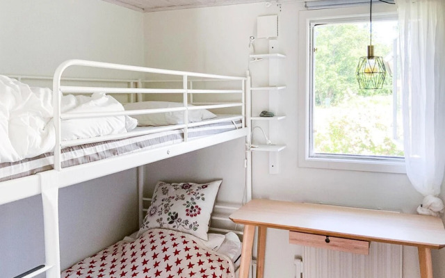 Beautiful Home in Löttorp With 4 Bedrooms and Wifi