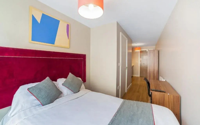OYO Vincent Apartments