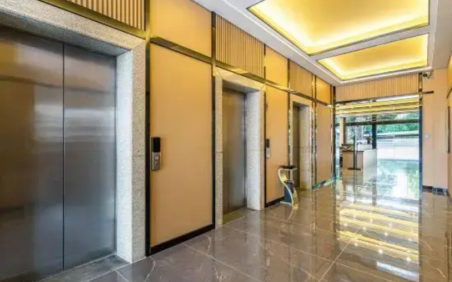 Tengchong Rezen Hot Spring Hotel