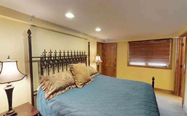 Montaneros in Vail, a Destination by Hyatt Residence