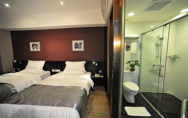 Mayford Hotel