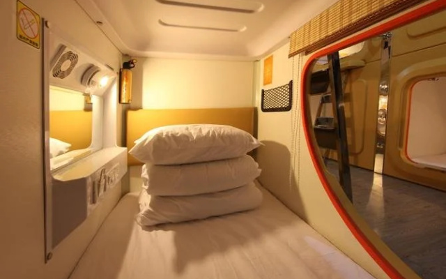 Xian Capsule Hotel