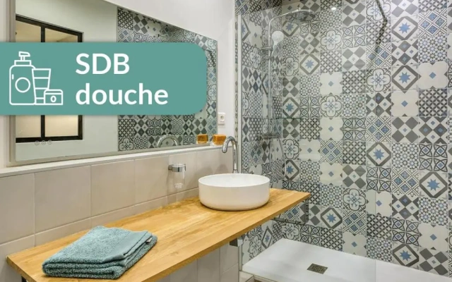 Cosy Appartement Lyon Valmy - parking