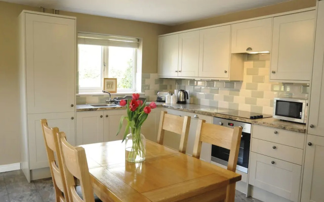 The Poplars Rooms & Cottages