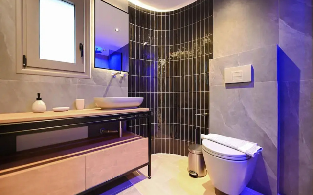 MGK Luxury Suites With a Private Pool Ligaria