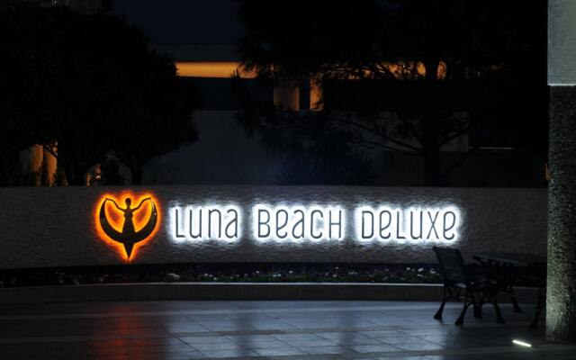 Caprice Beach Hotel вид на фасад