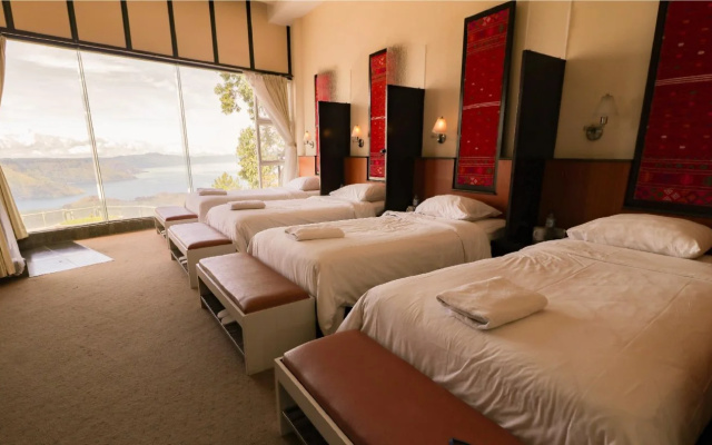 Taman Simalem Resort