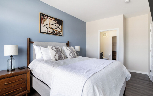 Landing Furnished Apartments Near Northside